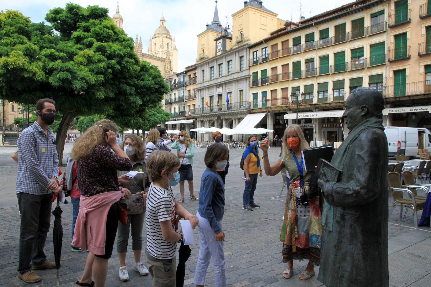 Un momento del recorrido de la visita guiada.