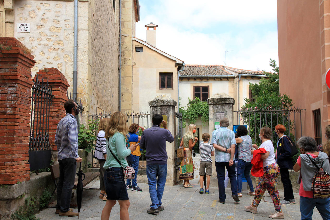 Un momento del recorrido de la visita guiada.