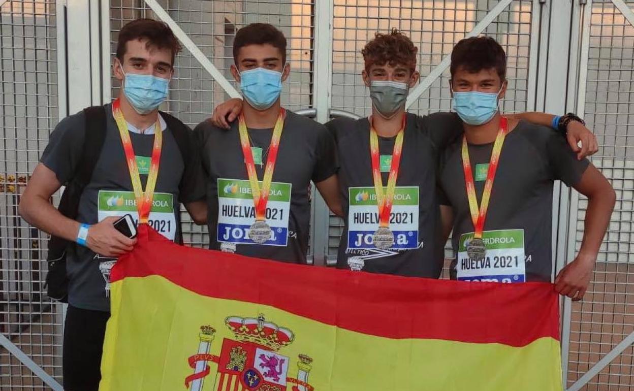 El 4X100 del Atlético Salamanca, plata en el Nacional sub-18 y Sergio Gil, bronce en altura