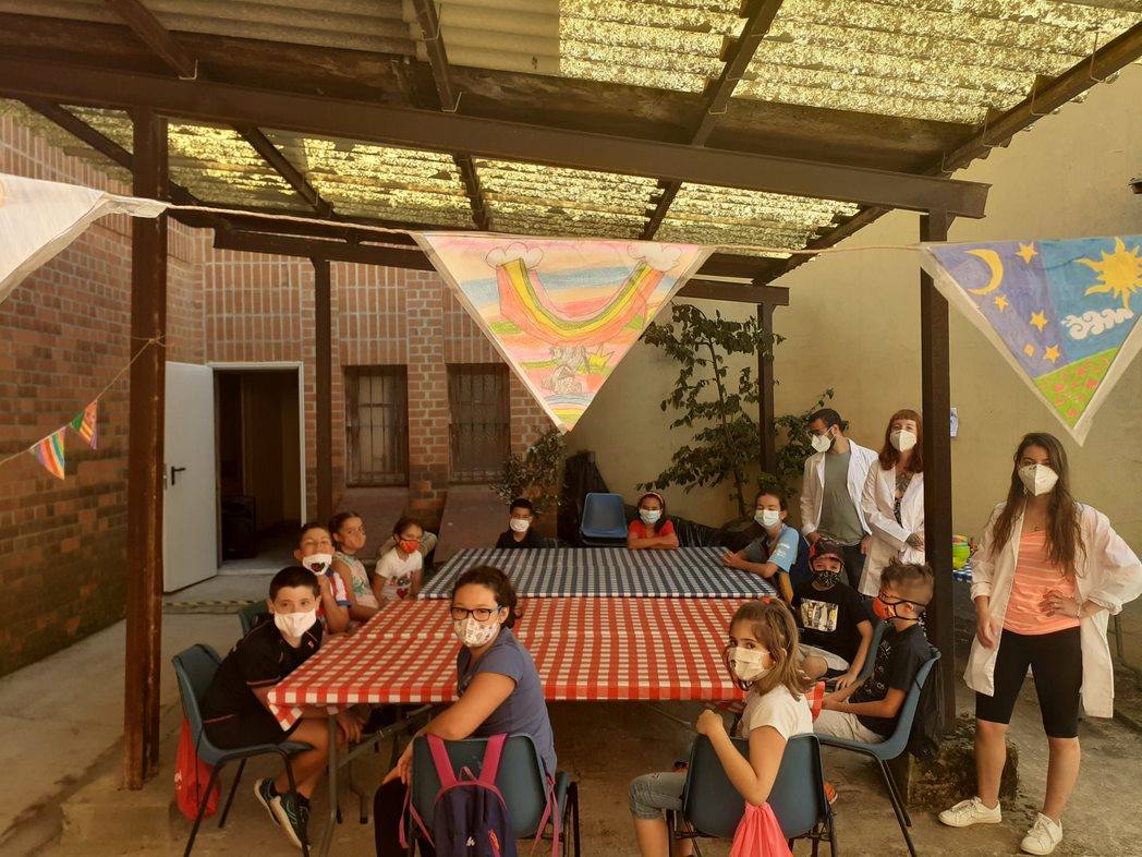 Participantes en una de las actividades de la ludoteca el verano pasado.