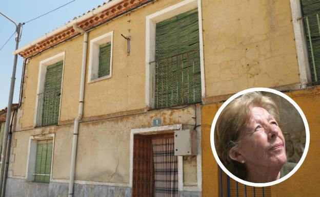 Casa en Aldea de San Miguel donde veraneaba Menchu Álvarez, la abuela de la reina Letizia.