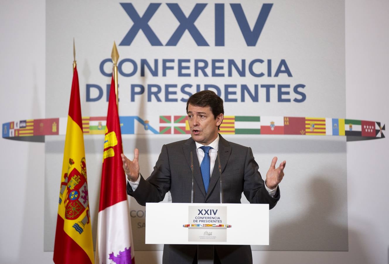 Los dirigentes de las comunidades autónomas, a excepción de Cataluña, acuden a la conferencia de presidentes en Salamanca.