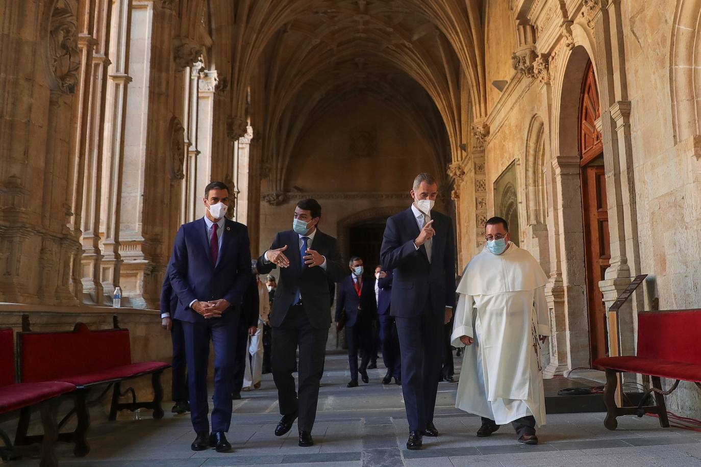 Los dirigentes de las comunidades autónomas, a excepción de Cataluña, acuden a la conferencia de presidentes en Salamanca.