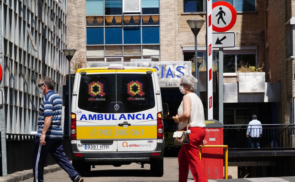 Dos heridos en una salida de vía de un turismo en Calzada de Valdunciel