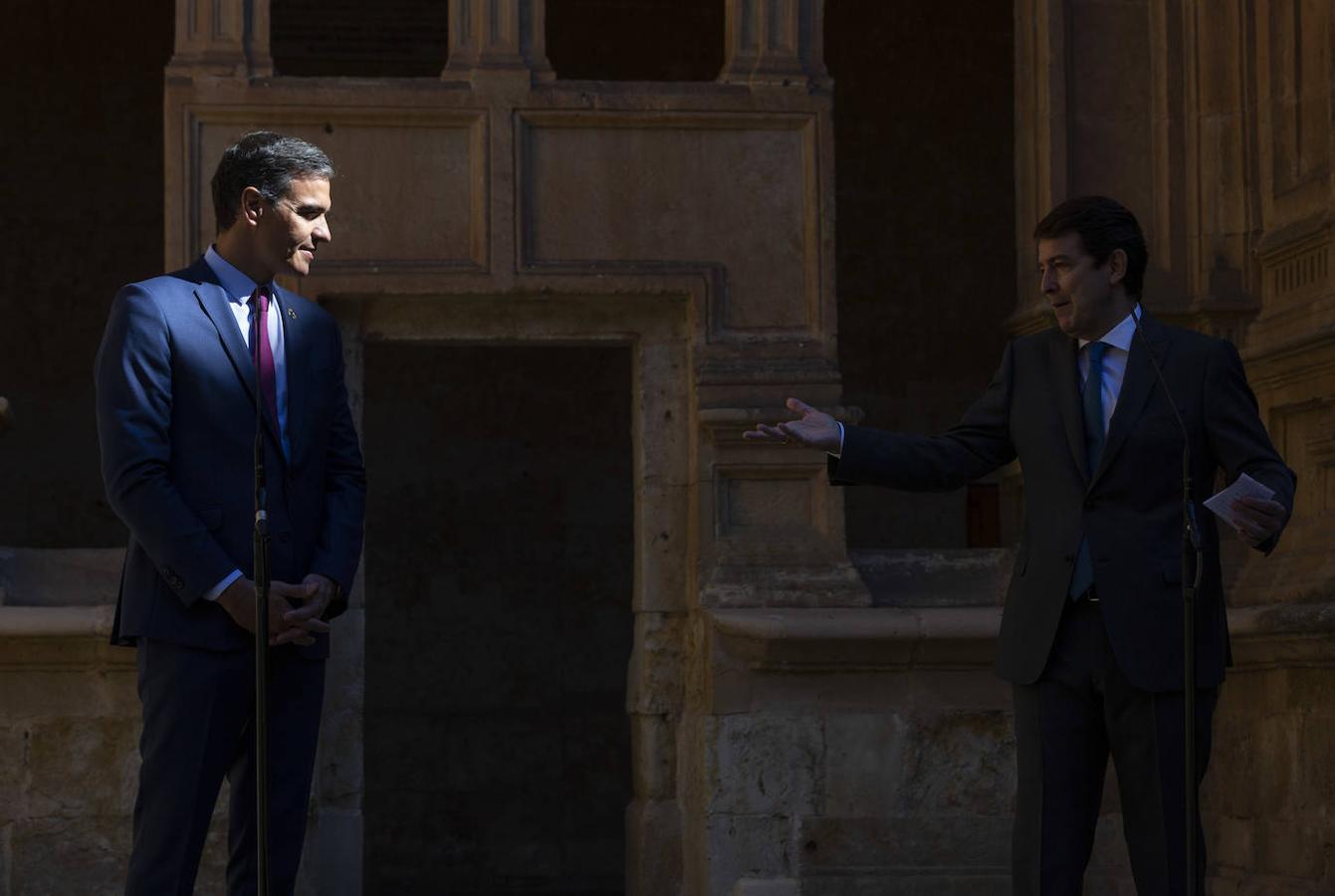 Los dirigentes de las comunidades autónomas, a excepción de Cataluña, acuden a la conferencia de presidentes en Salamanca.