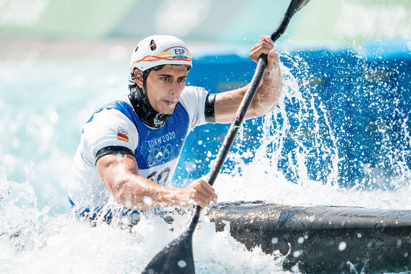 David Llorente, durante una bajada en Tokyo 2020.