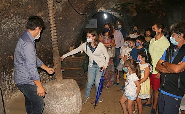 Visitas a las bodegas de Torquemada. 