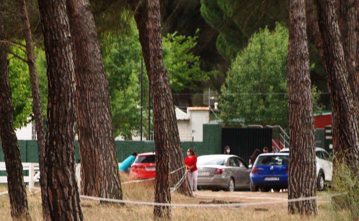 Exterior de las instalaciones del Campamento Cervantes este sábado.