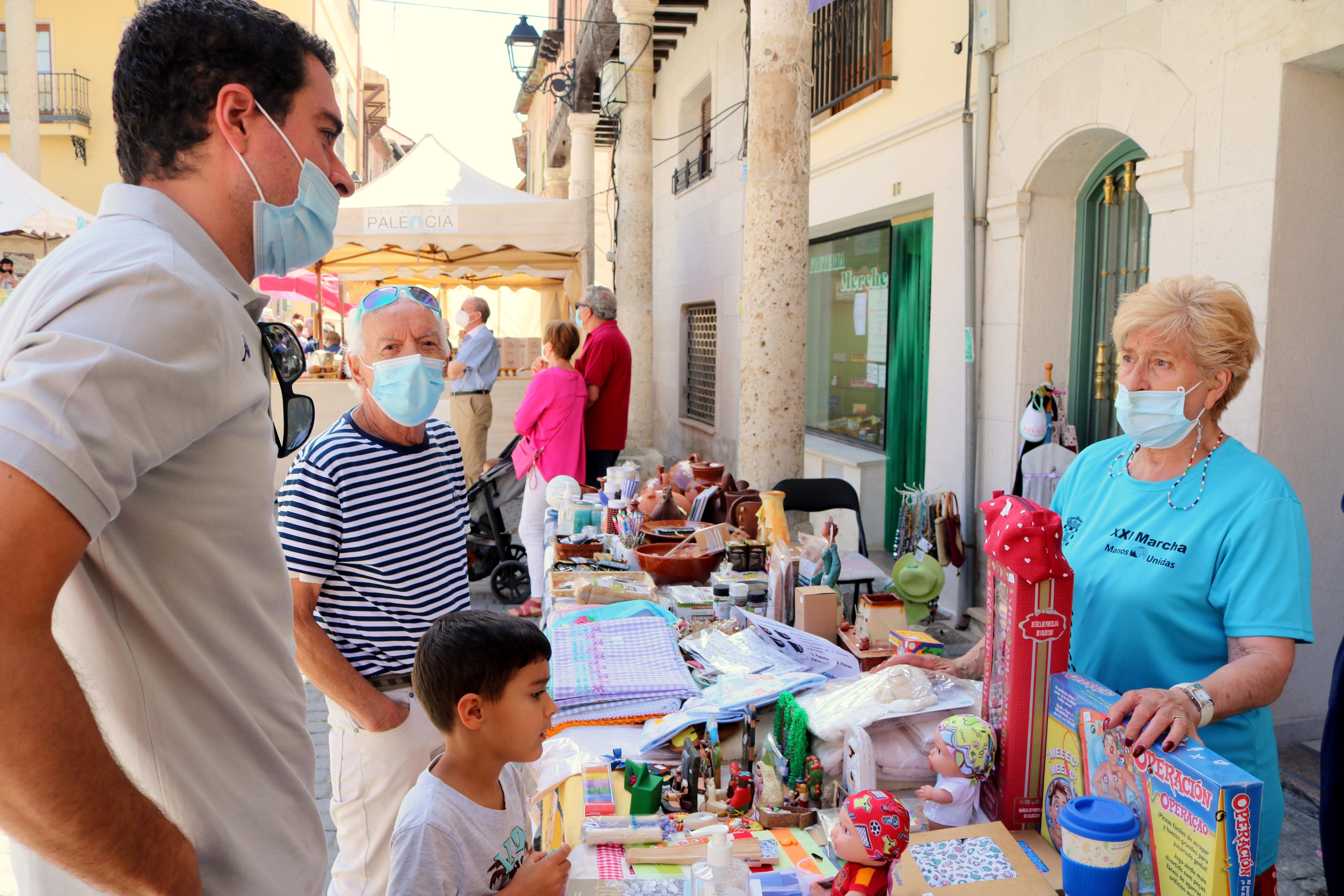 Alimentación y artesanía se dieron cita en Baltanás