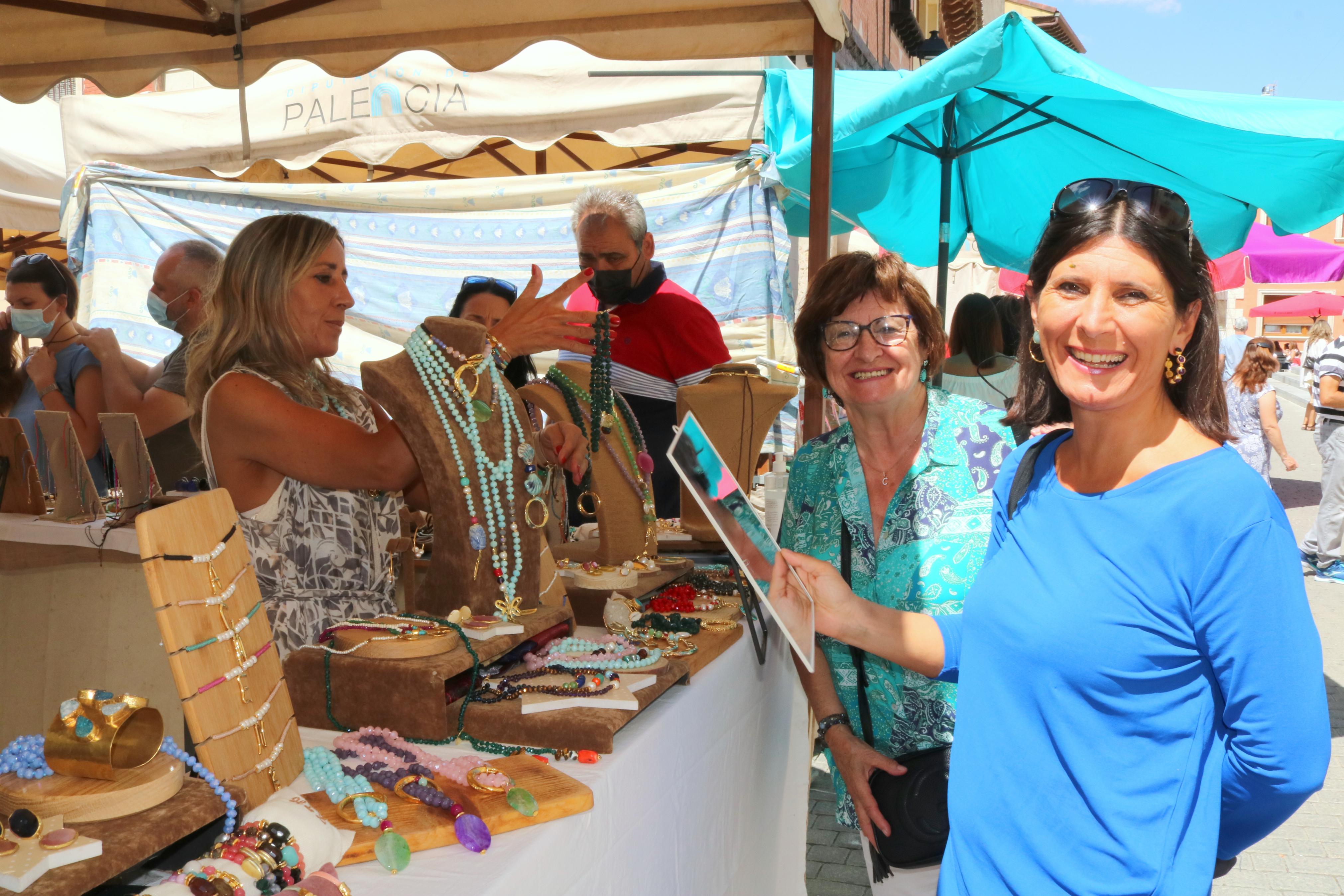 Alimentación y artesanía se dieron cita en Baltanás