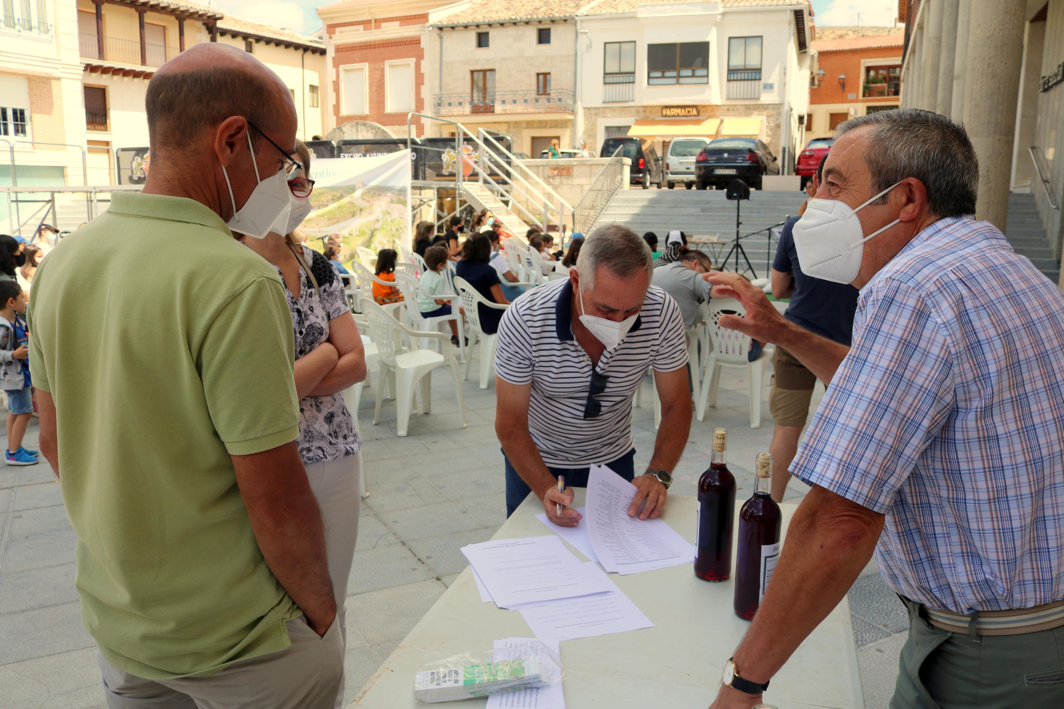 Alimentación y artesanía se dieron cita en Baltanás