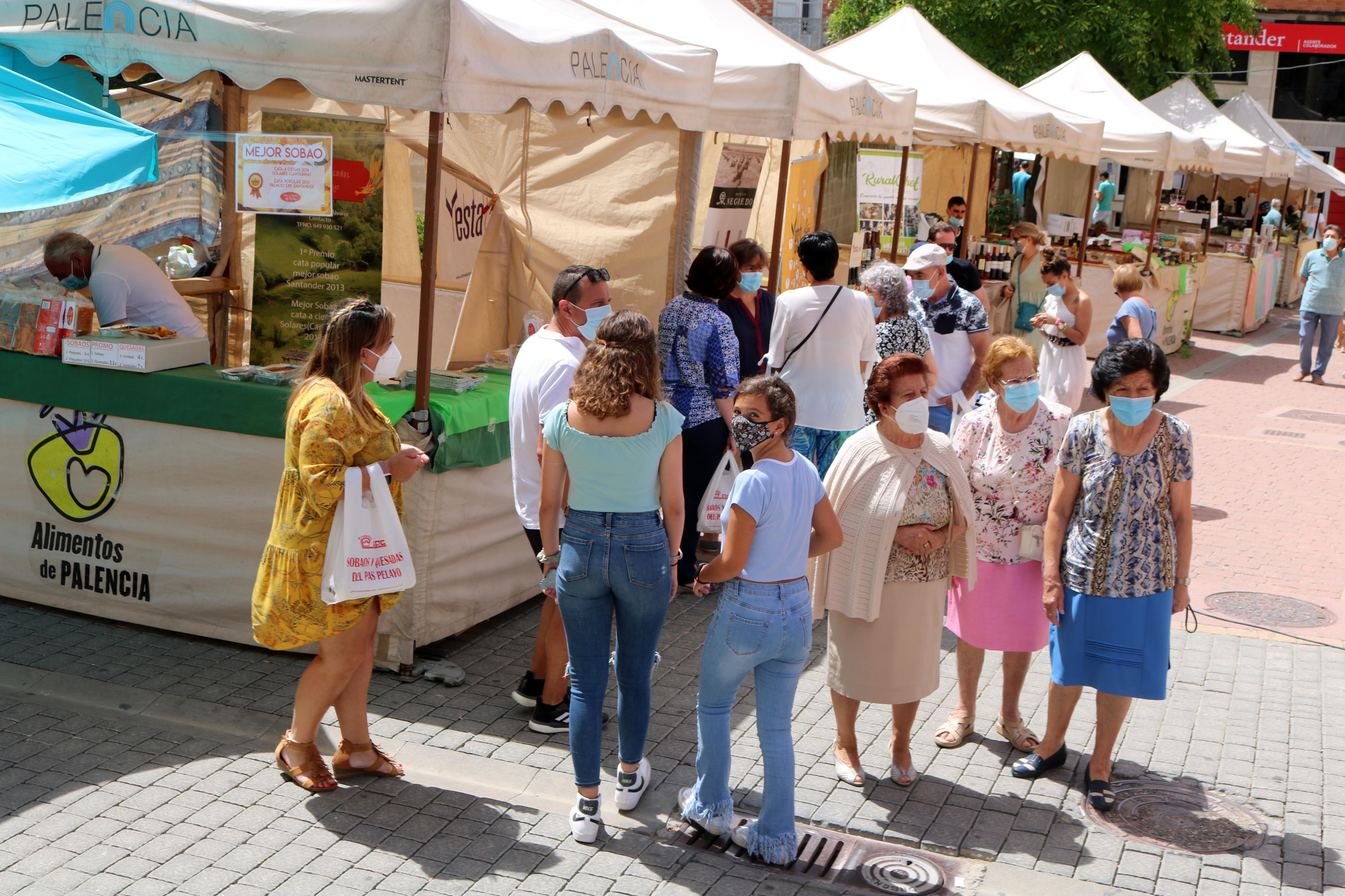 Alimentación y artesanía se dieron cita en Baltanás