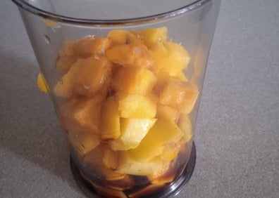 Imagen secundaria 1 - Deliciosos vasitos de mango y nata