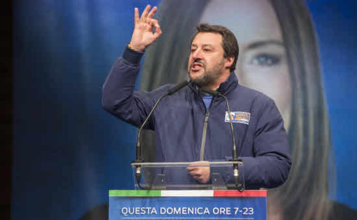 Mateo Salvini durante un mitin en enero de 2020. 