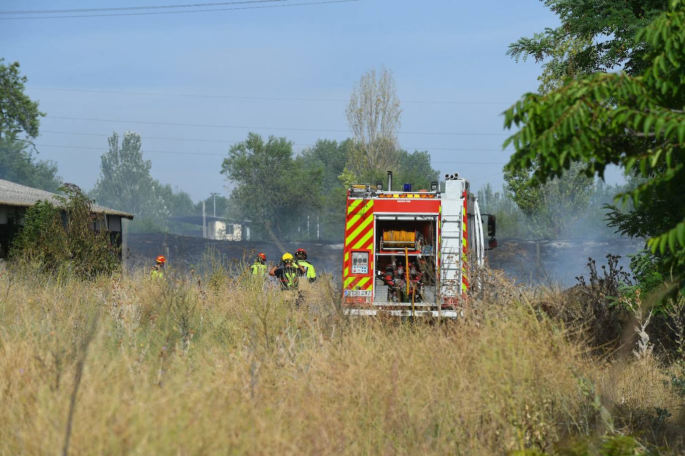 Fotos: Incendio en la carretera de Renedo