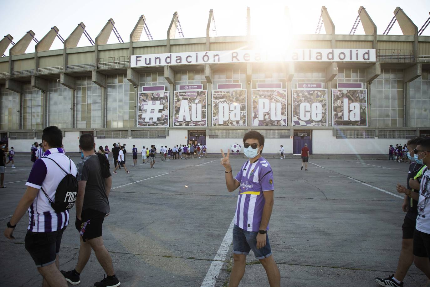 Los aficionados regresan al José Zorrilla después de más de un año.