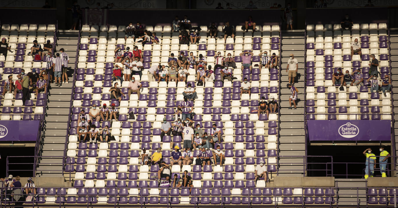 Los aficionados regresan al José Zorrilla después de más de un año.