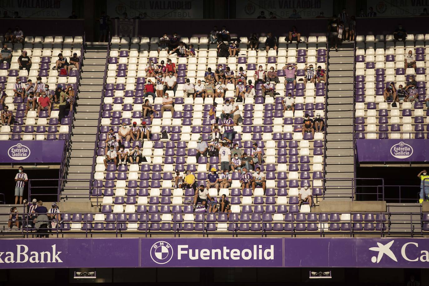 Los aficionados regresan al José Zorrilla después de más de un año.