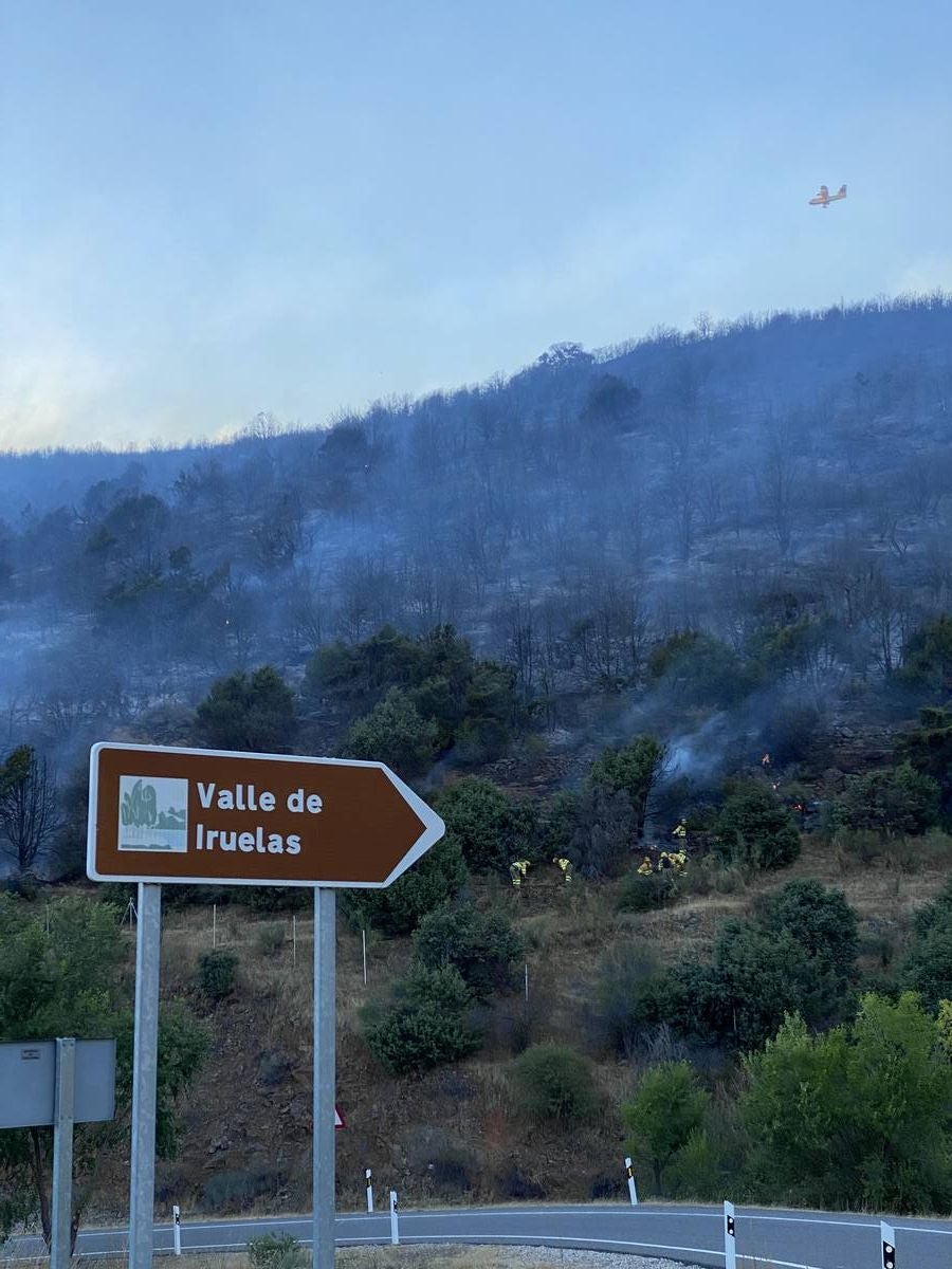 Fotos: Incendio en la localidad abulense de El Tiemblo