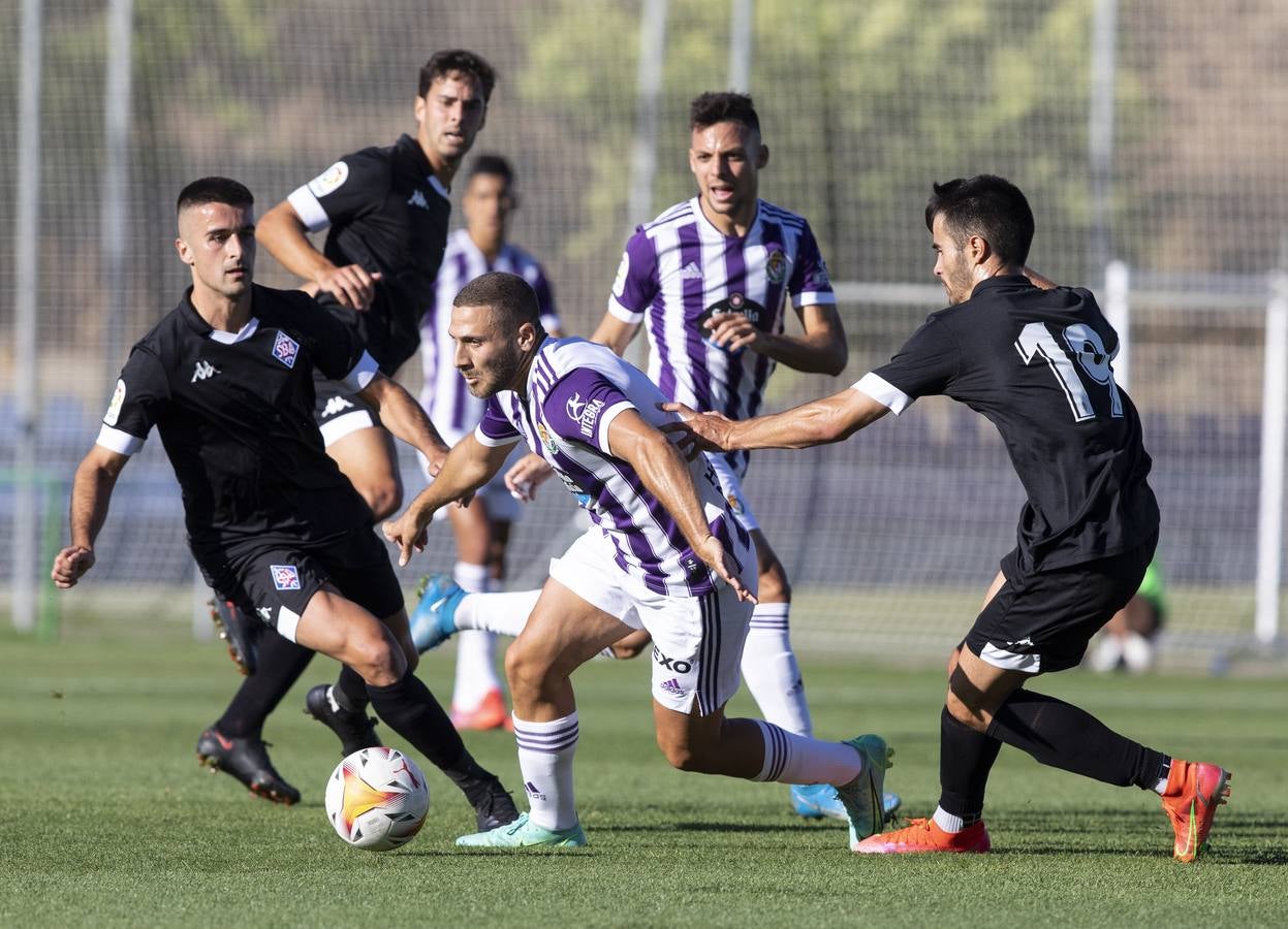 Fotos: El Real Valladolid se lleva el Trofeo de Zaratán en los penaltis (2-2)