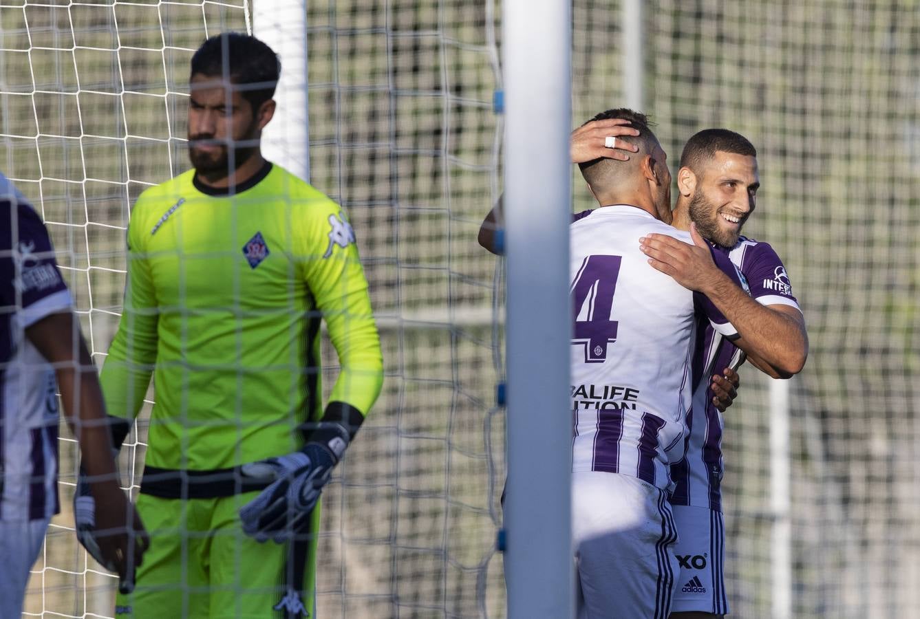 Fotos: El Real Valladolid se lleva el Trofeo de Zaratán en los penaltis (2-2)