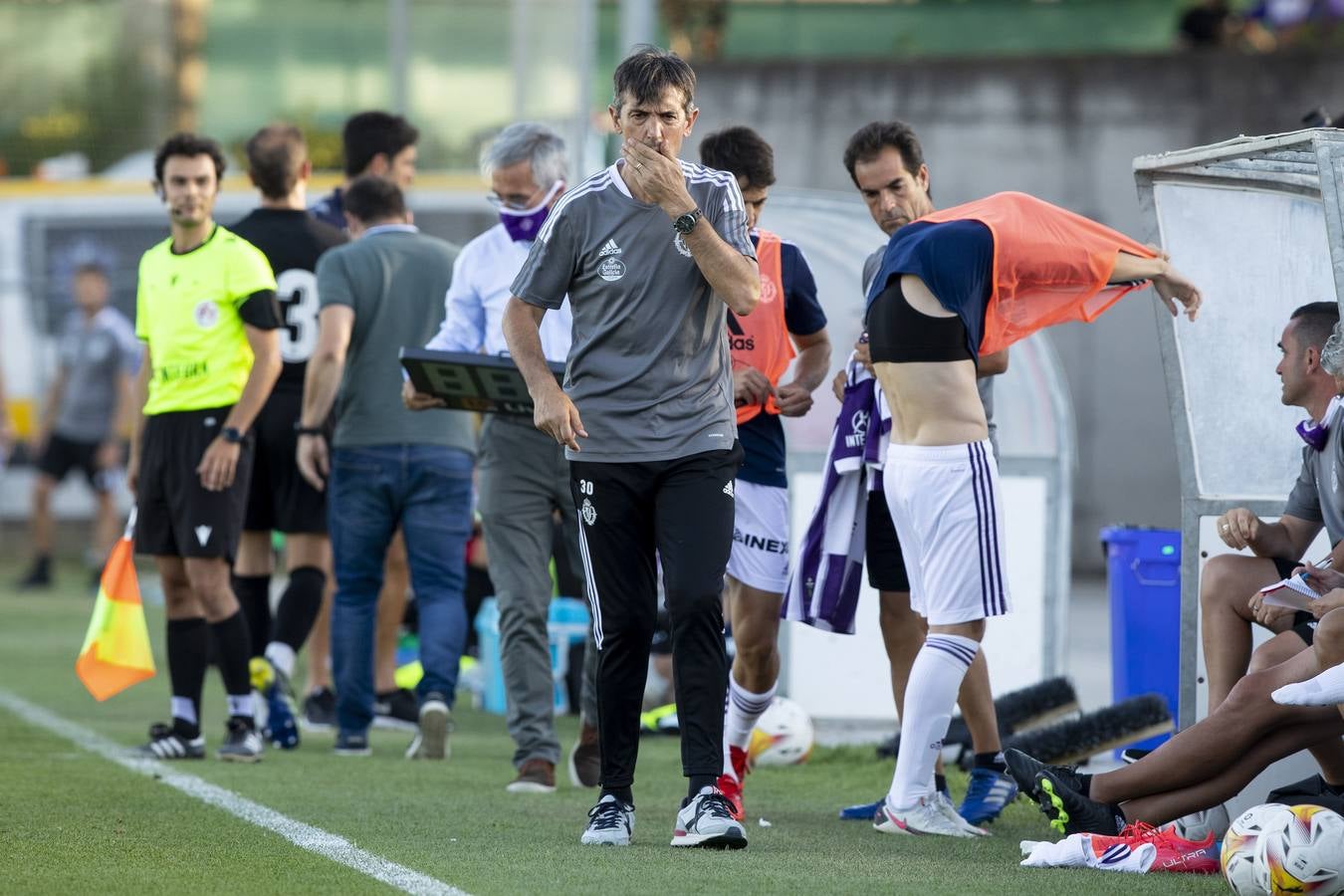 Fotos: El Real Valladolid se lleva el Trofeo de Zaratán en los penaltis (2-2)