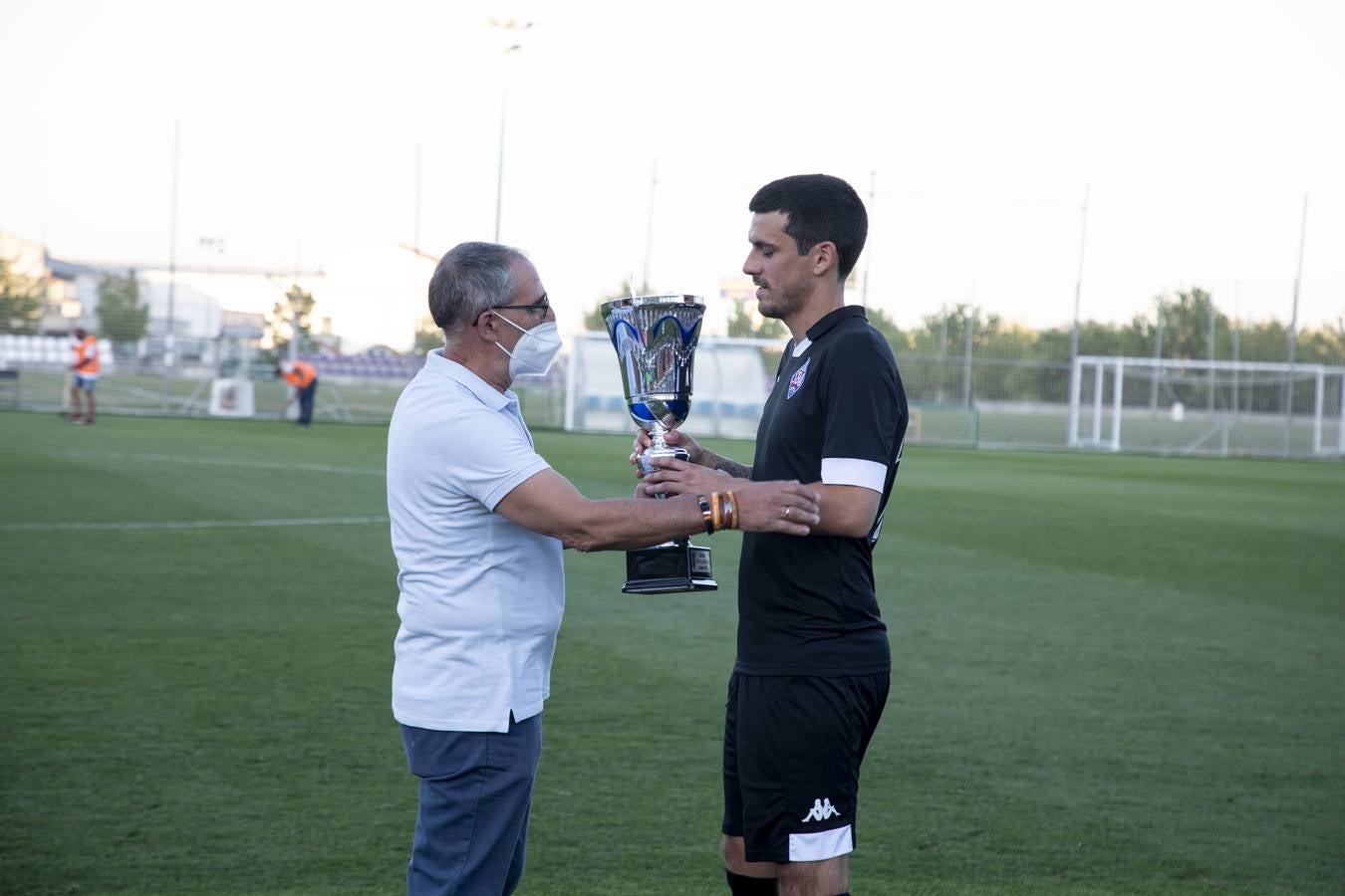 Fotos: El Real Valladolid se lleva el Trofeo de Zaratán en los penaltis (2-2)