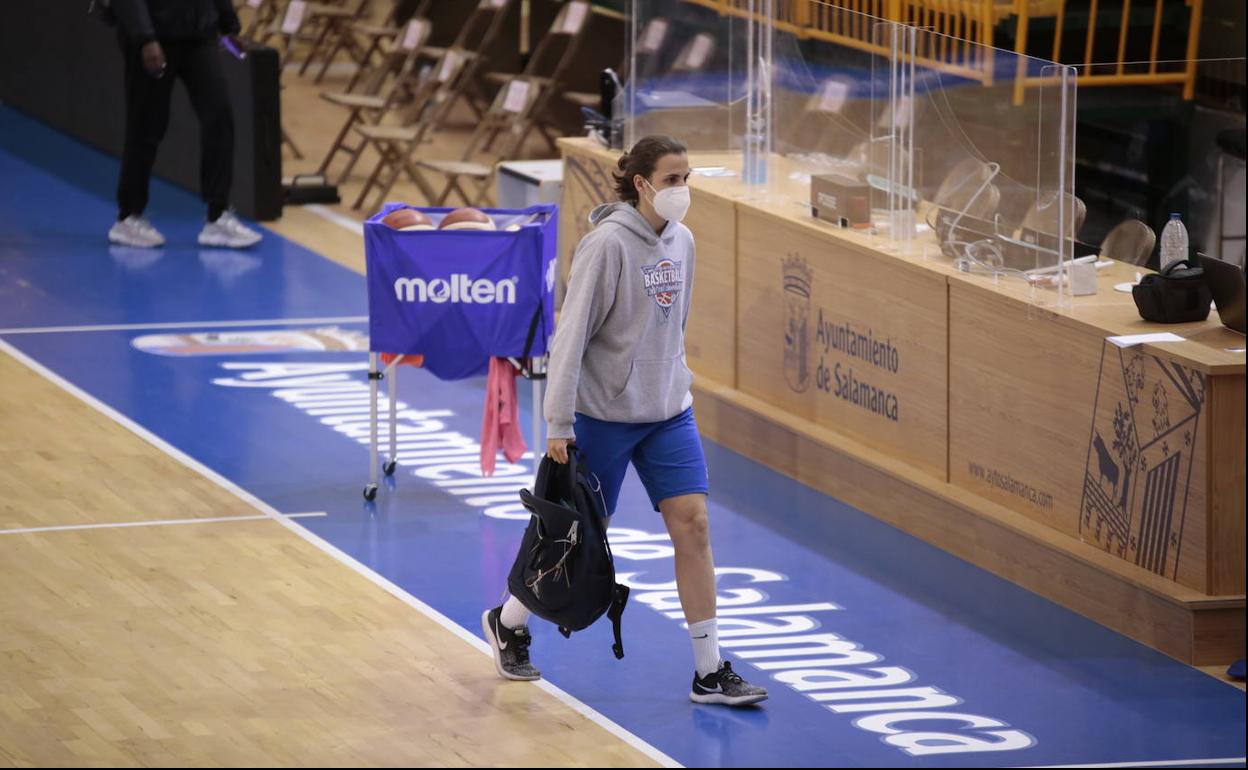 Andrea Vilaró llegando a un entrenamiento del club azulón 