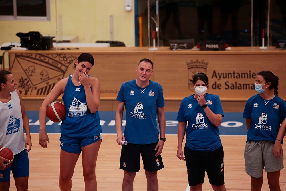 Fotos: Primer entrenamiento del CB Avenida 21/22