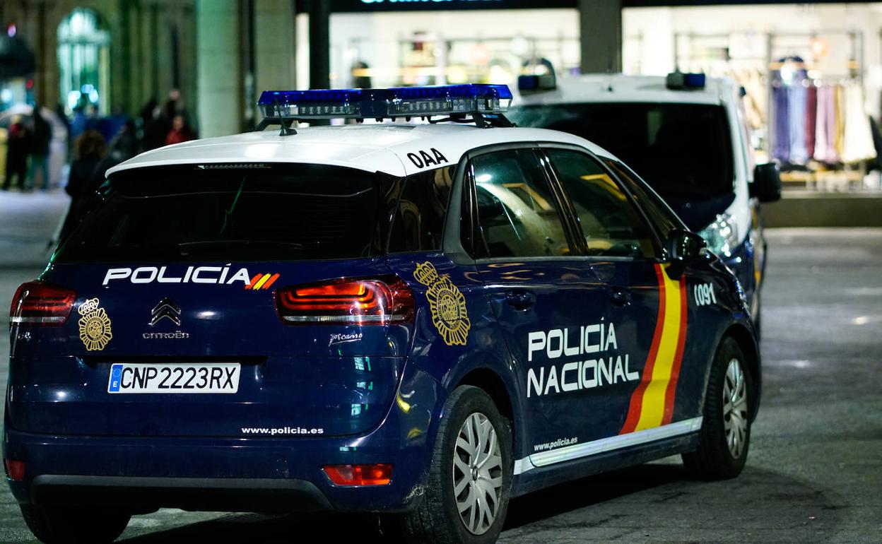 Sorprendida 'in fraganti' robando en el interior de una furgoneta en Salamanca