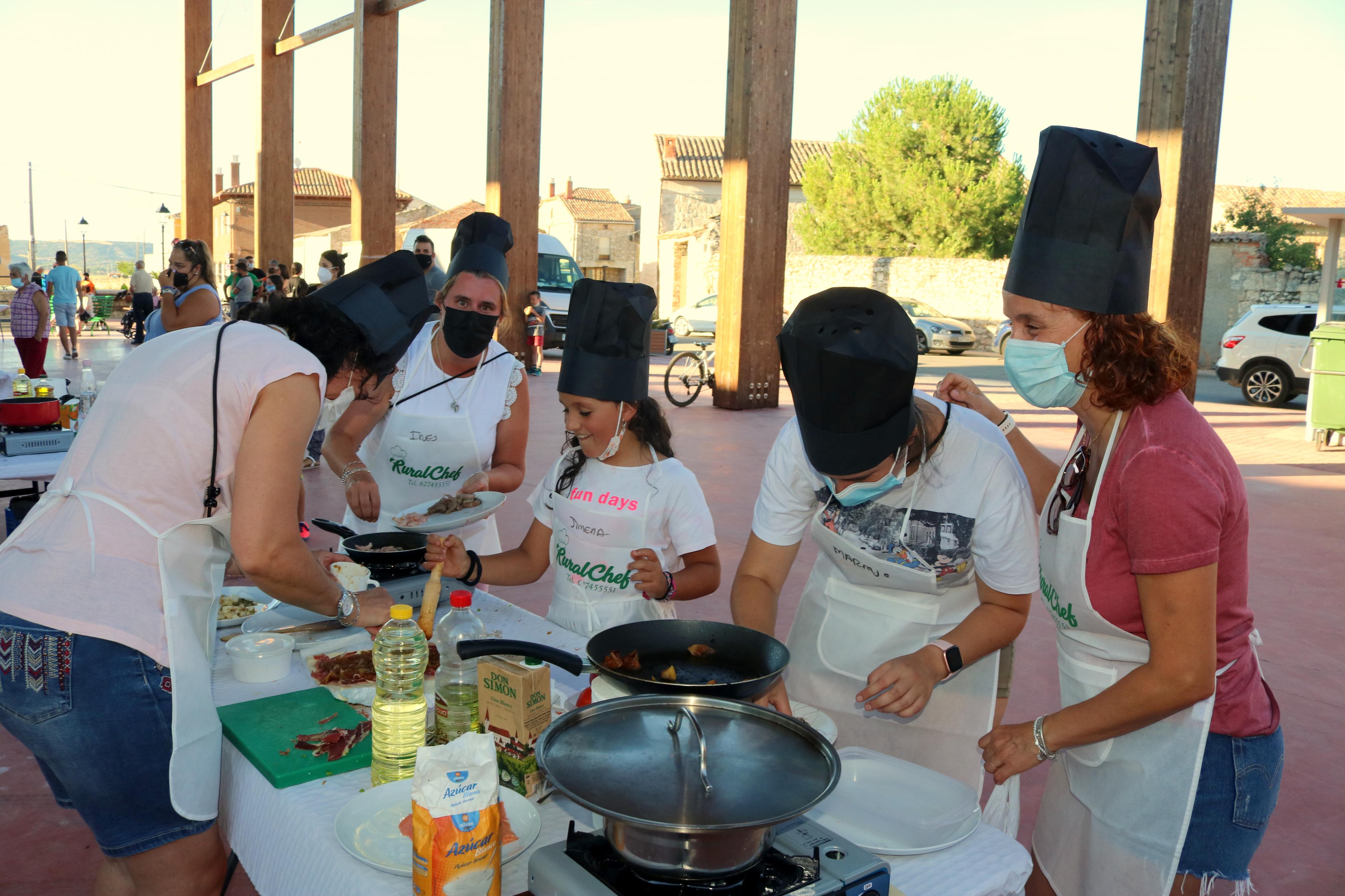 La localidad cerrateña disfrutó del cocinado de más de veinte platos