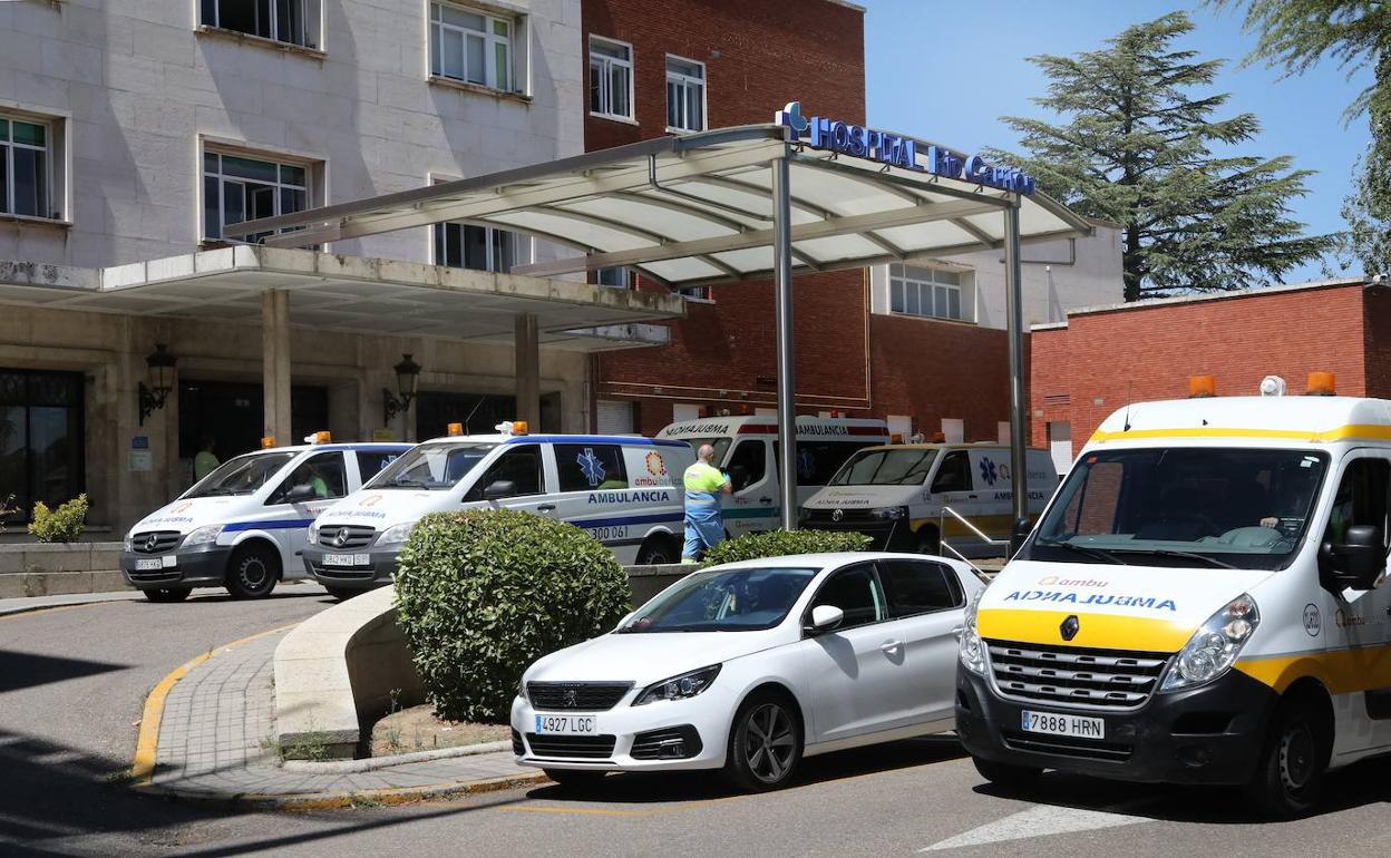 Entrada del Hospital Río Carrión. 