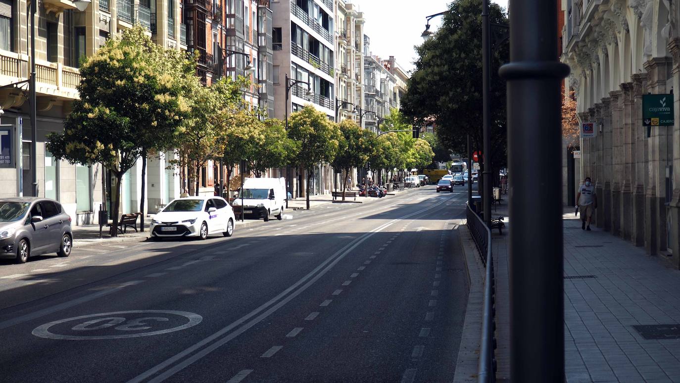 Entre los monumentos más importantes de este barrio se encuentran plaza Mayor, plaza Zorrilla o plaza España, entre otros