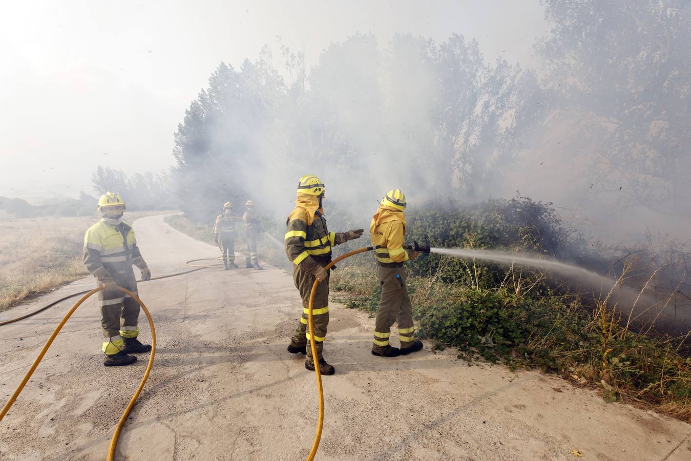 Fotos: El incendio forestal de Navalacruz obliga a desalojar varios pueblos de Ávila