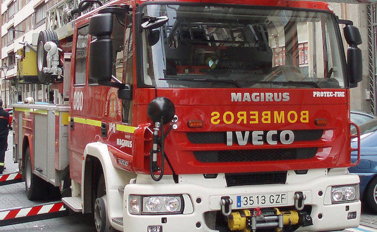 Los bomberos hallan el cuerpo sin vida de una anciana en su piso de Valladolid