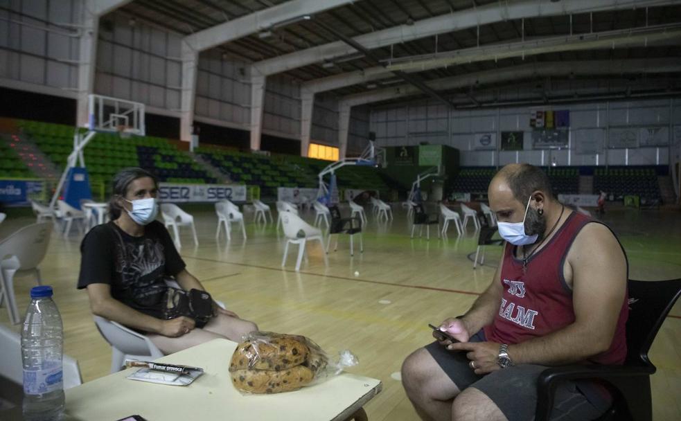 A los pies del incendio que abrasa Ávila: «Se quema mi vida»