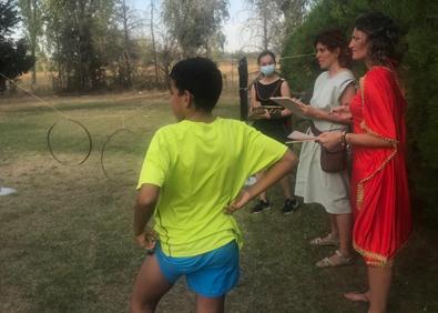 Imagen secundaria 1 - Imágenes de la primera olimpiada romana de Becilla de Valderaduey.