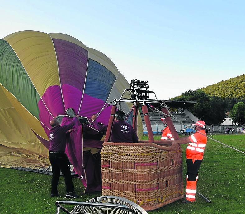 Suspendido en Guardo por el viento un viaje en globo con más de 200 peticiones