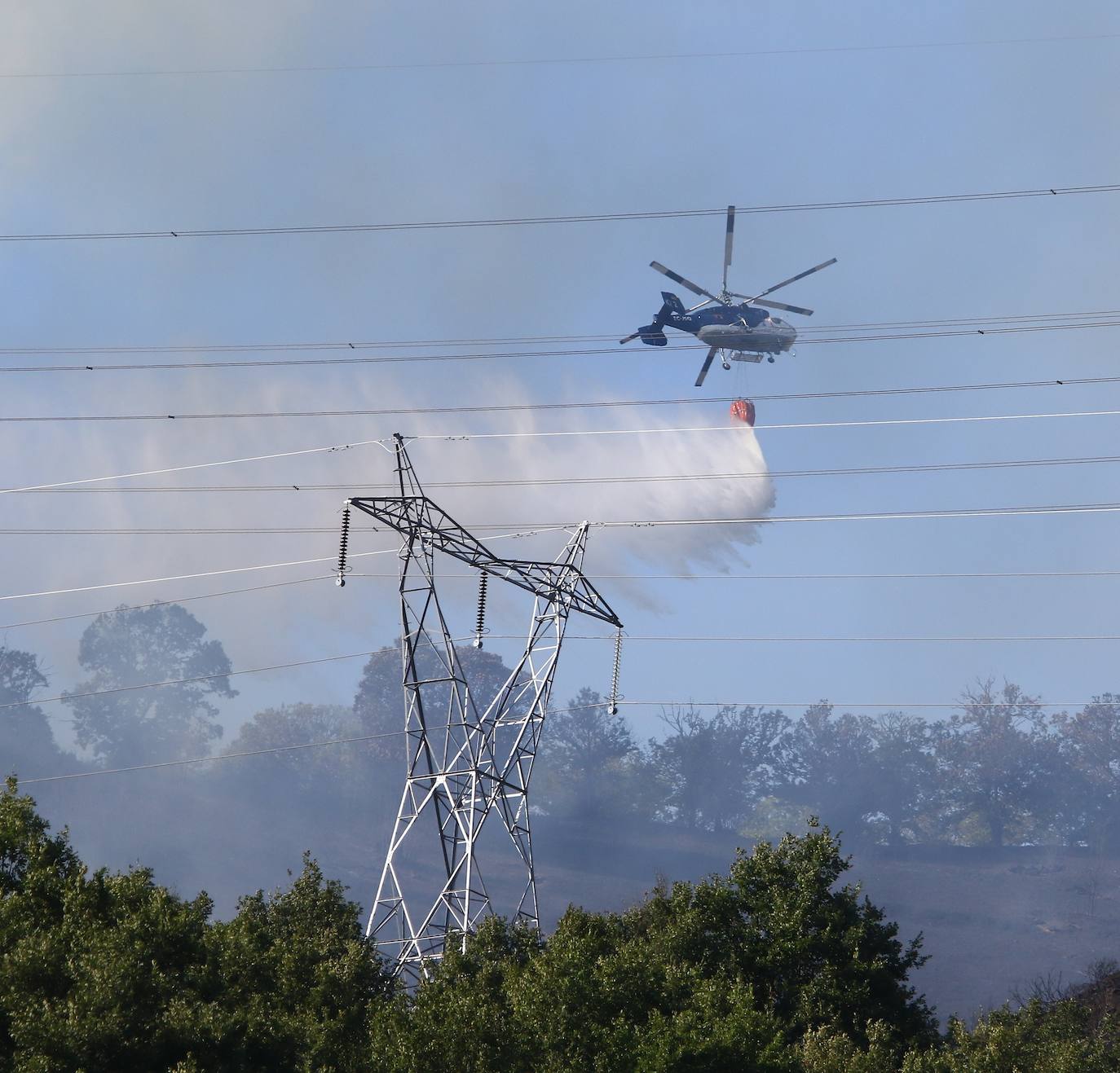 Incendio en la localidad de Trabadelo, León.