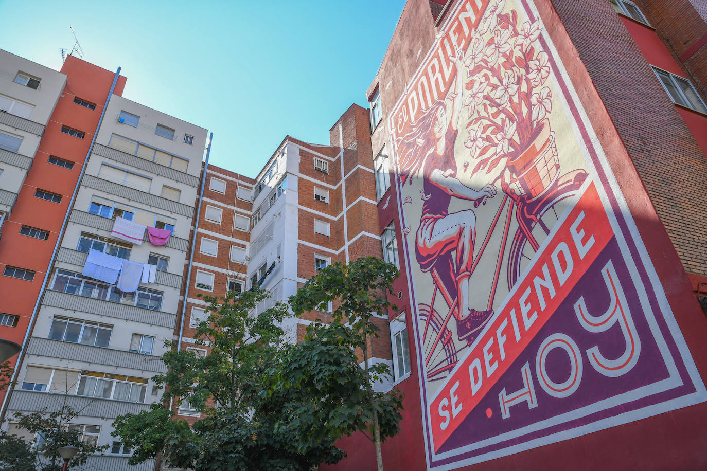 Los murales que lucen en algunas fachadas de Valladolid.