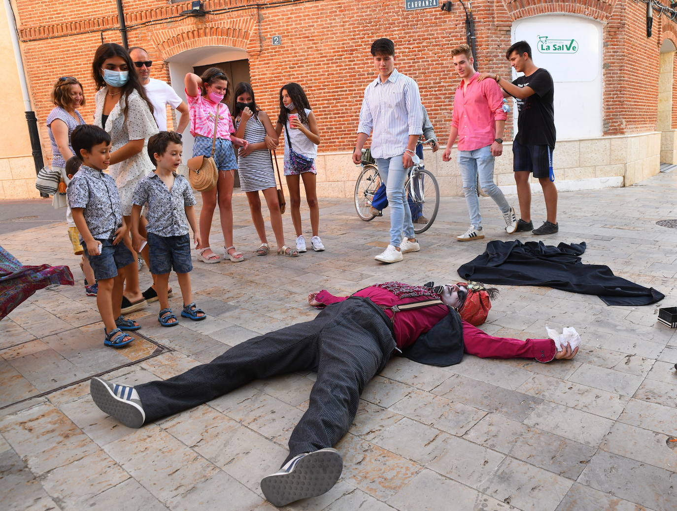Estatuas humanas en Alaejos.