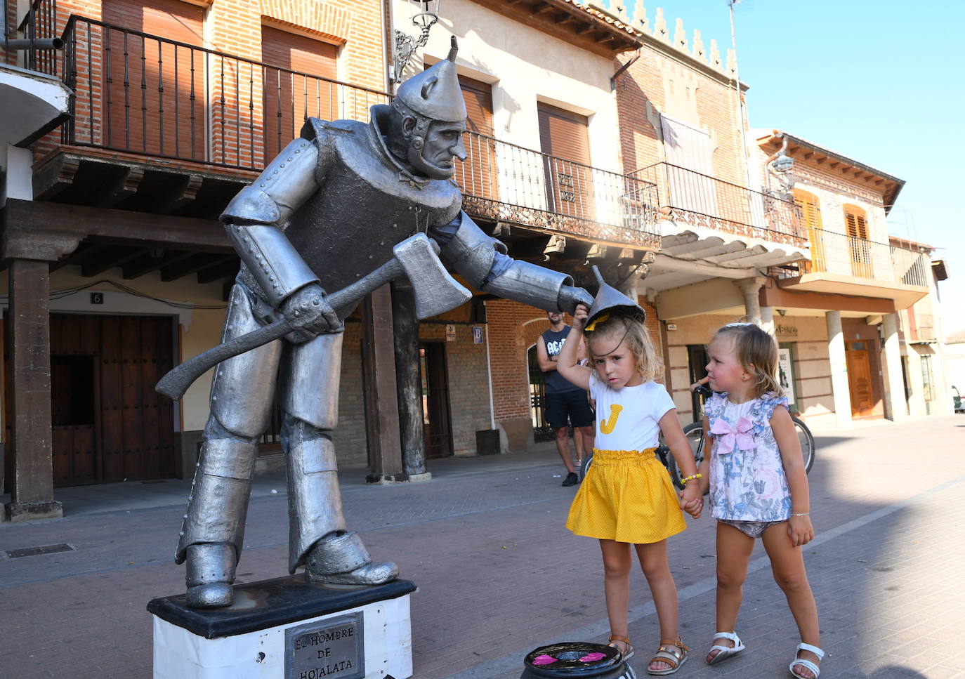 Estatuas humanas en Alaejos.