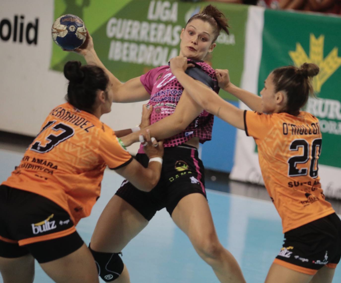 El partido entre el Caja Rural Aula Valladolid en la final de la SummerBAG.