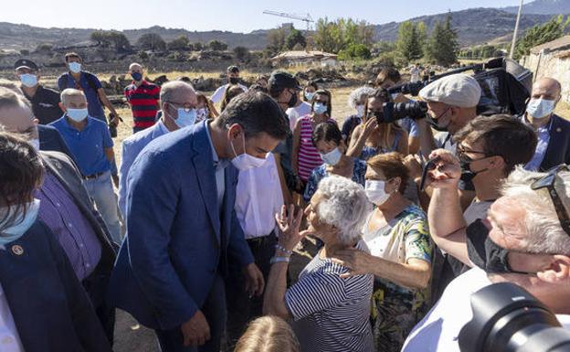 Pedro Sánchez, durante la visita a la zona afectada.