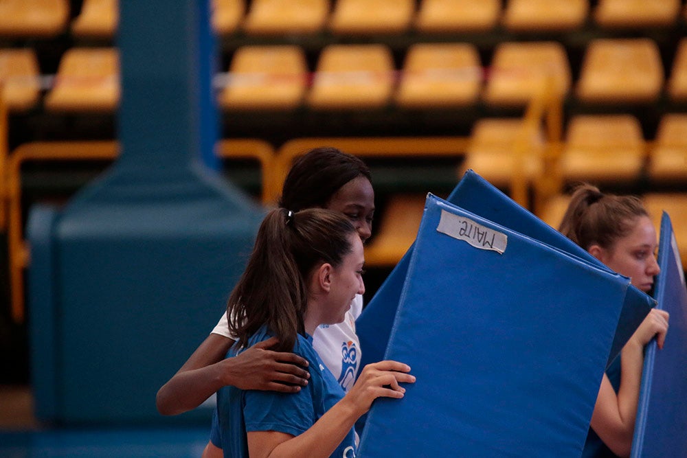 Fotos: Entrenamiento del CB Avenida con las internacionales