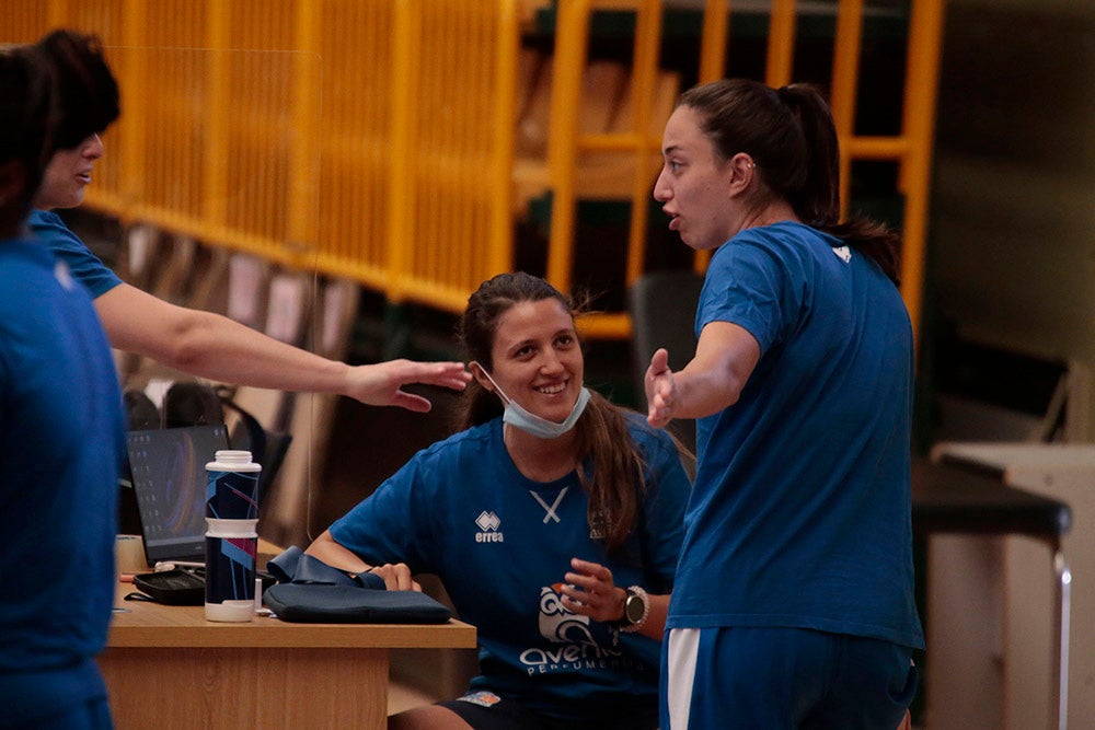 Fotos: Entrenamiento del CB Avenida con las internacionales