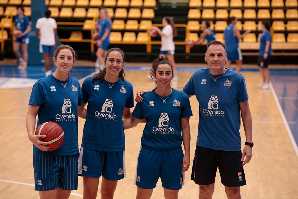 Fotos: Entrenamiento del CB Avenida con las internacionales