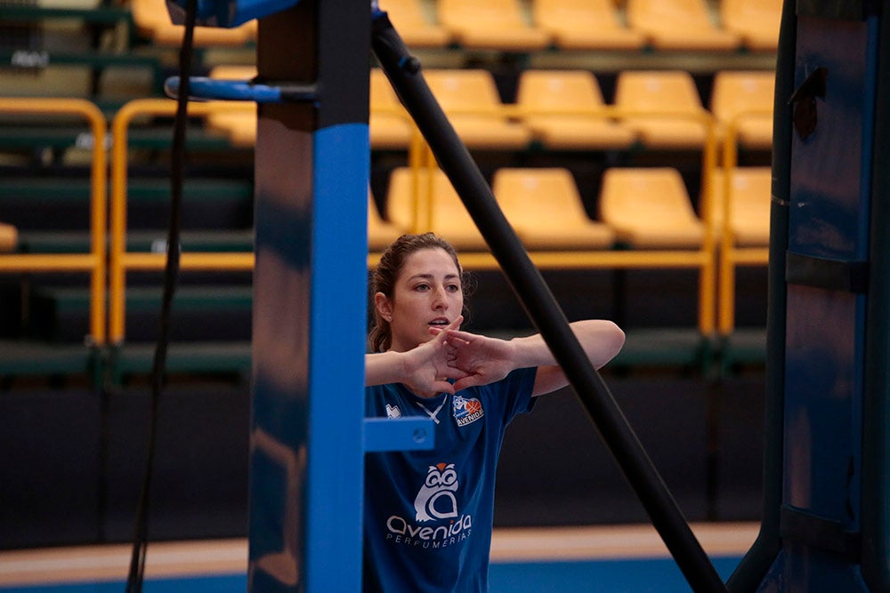 Fotos: Entrenamiento del CB Avenida con las internacionales
