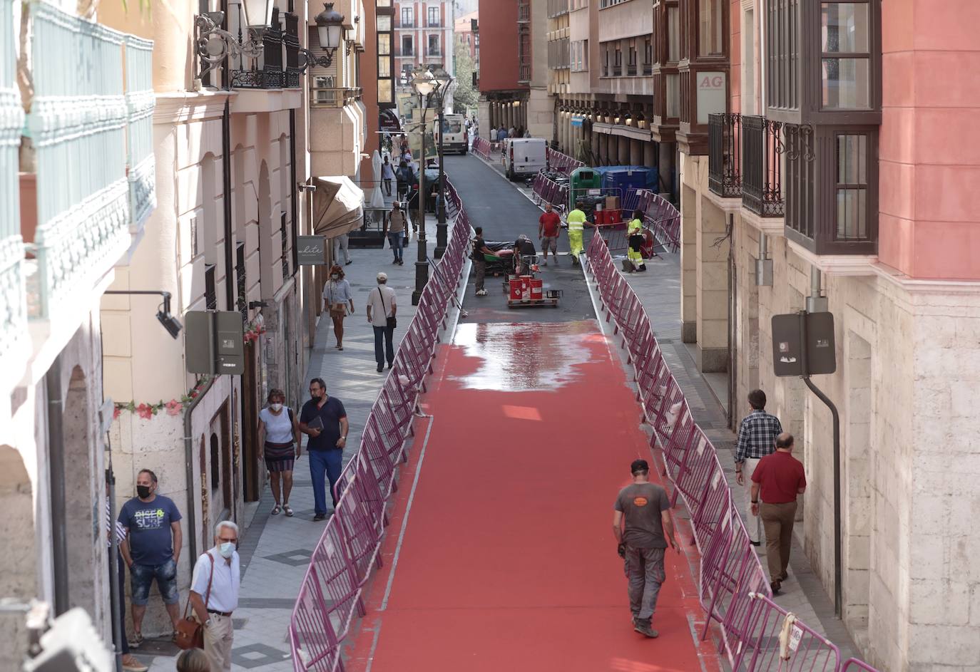 Fotos: Obras de pintado en la calle María de Molina de Valladolid