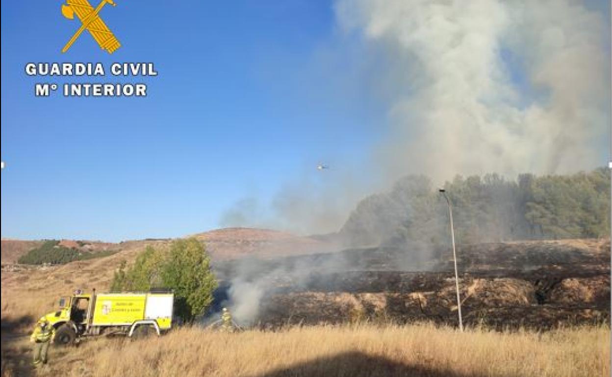 Incendio en la base militar del Empecinado en Santovenia (Valladolid). 